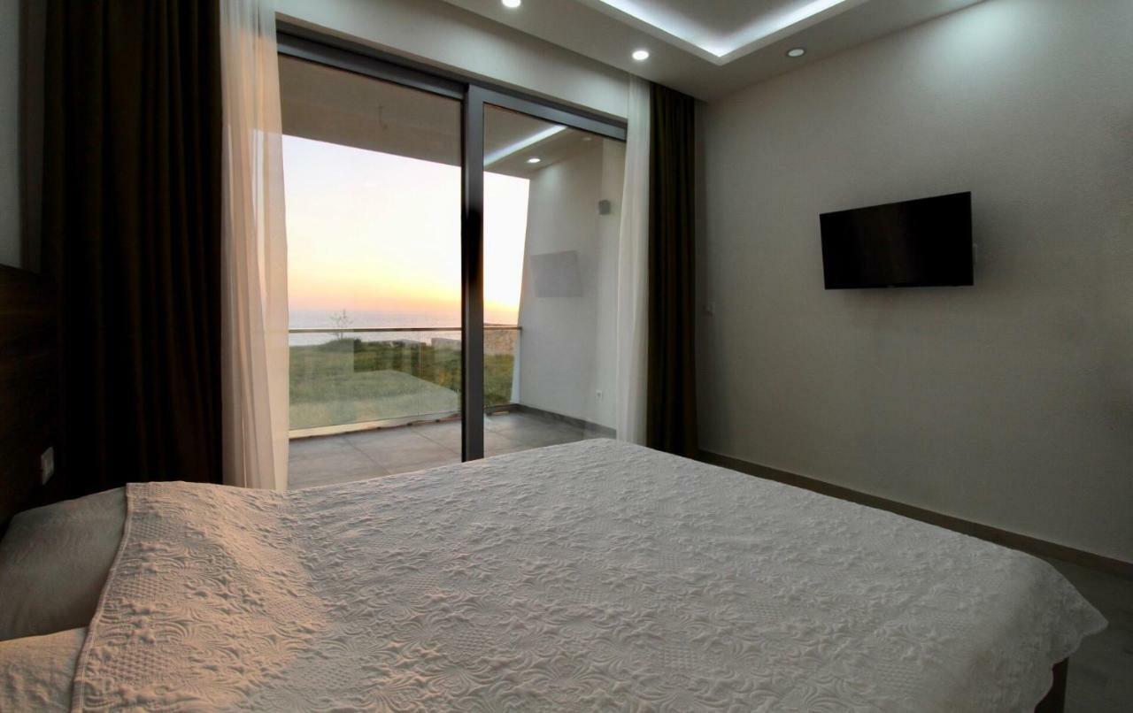 Apartments Komina Утьеха Экстерьер фото