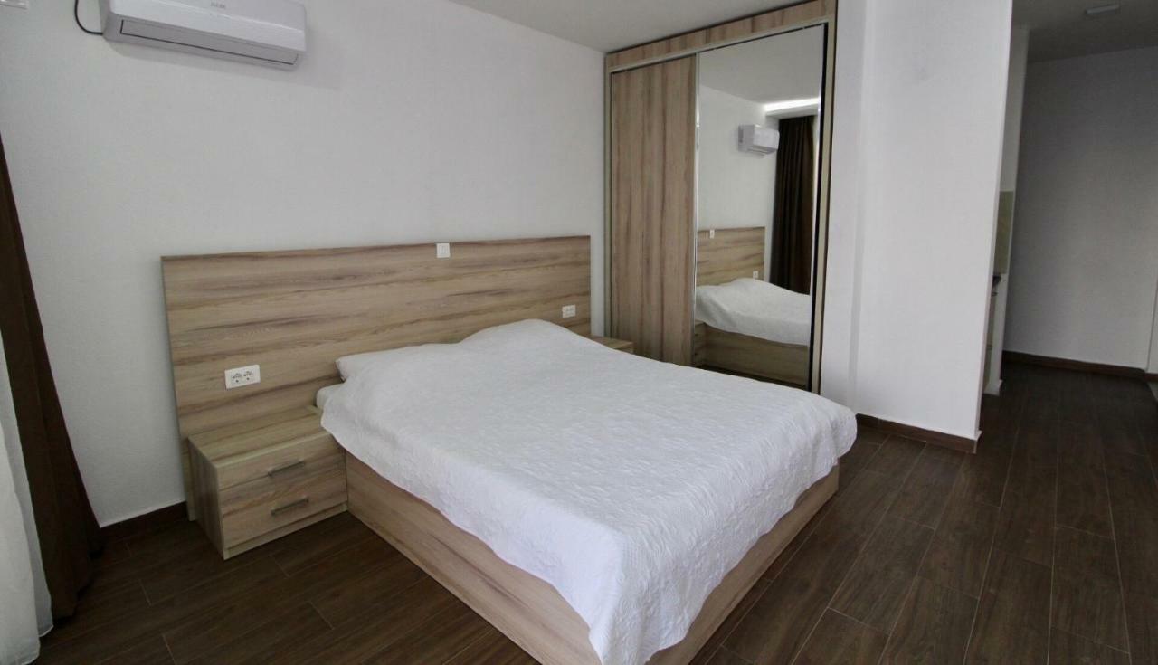 Apartments Komina Утьеха Экстерьер фото